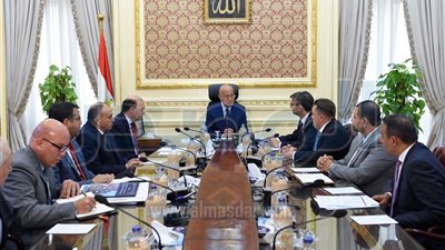 رئيس الوزراء يؤكد للمدير الإقليمي لمرسيدس تذليل كافة العقبات 