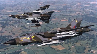 المقاتلات البريطانية تعود لقاعدة في قبرص بعد قصف أهداف بسوريا