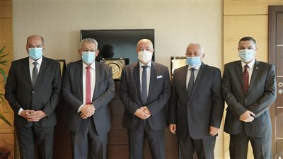 البنك الأهلي المصري الأول في إطلاق أتوبيسات تعمل بالغاز الطبيعي 