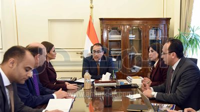 رئيس الوزراء يكلف بإعداد تقرير شهرى عن حجم الإنجاز بـ«اقتصادية قناة السويس»