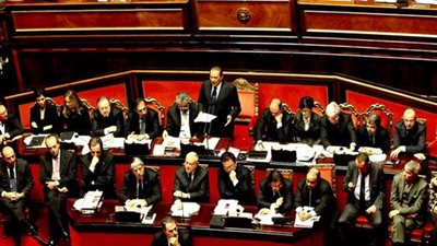 إيطاليا تقرر وقف تزويد مصر بقطع غيار حربية بسبب 