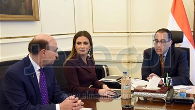 «مميش»: 25 مليار دولار حجم الاستثمارات القائمة فى «اقتصادية السويس» 