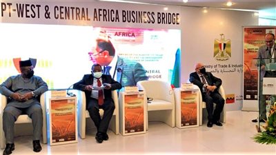 انطلاق فعاليات منتدى الأعمال المصري الكاميروني بمشاركة 42 شركة مصرية