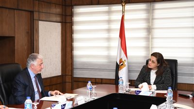 وزيرة التخطيط تلتقي رئيس «الإسلامية الدولية» لبحث تمويل المشروعات