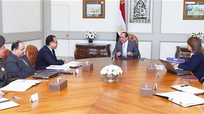 السيسى يوجه الحكومة بالتركيز على مساعدة الفئات الأكثر احتياجًا 