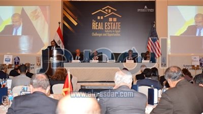 أمين مجلس الوحدة الاقتصادية يطالب بوضع خطة للصناعة العربية