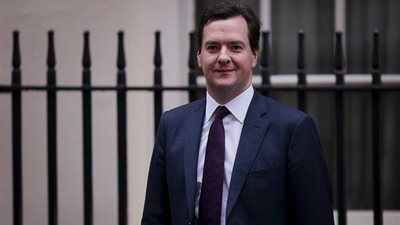 وزير المالية البريطاني يحذر من صدمة للاقتصاد بعد 