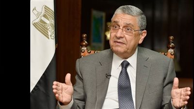 2,1 مليار جنيه لتطوير شبكات توزيع الكهرباء في مطروح والساحل الشمالي 