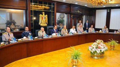 السيسي يحضر اجتماع المجلس الأعلى للقوات المسلحة بكامل أعضائه