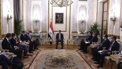 رئيس الوزراء يبحث مع «سنام» الإيطالية التعاون في مجال التحول الأخضر