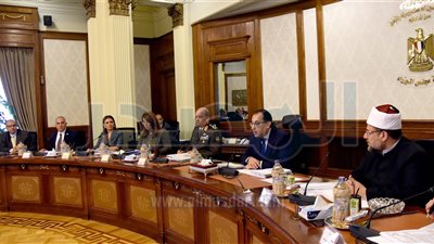 «الوزراء» يعتمد قرارات إسناد لاستكمال 29 مشروعا بالمحافظات