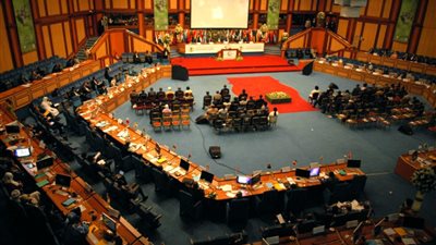 التعاون الإسلامي: 2,3 تريليون دولار حجم سوق 