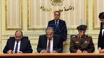 توقيع اتفاقية تعاون ثلاثي لتوزيع منتجات «الخدمة الوطنية»