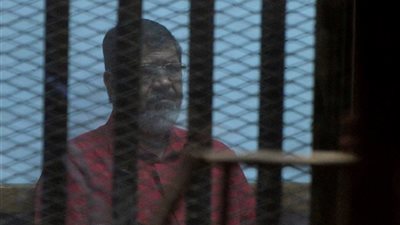 تأجيل محاكمة محمد مرسي وآخرين في 