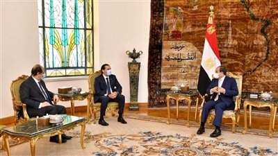 «السيسي» يؤكد دعم مصر الكامل لمسار «الحريري» السياسي في لبنان
