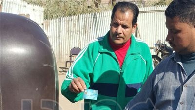 بدء توزيع كروت الوقود على سائقي 