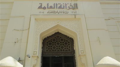 «المالية»: إقبال متزايد على مقر «الخزانة» لطلب الفكة والنقود الجديدة