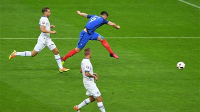 فرنسا تنهي حكاية أيسلندا في يورو 2016 