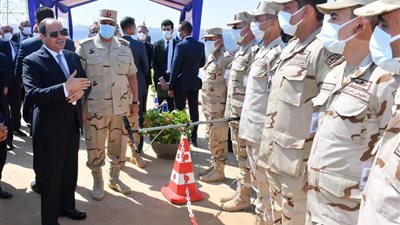السيسي يتفقد أعمال تطوير المحاور والطرق الجديدة بالإسكندرية