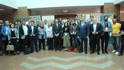 وزير الاتصالات يلتقي أفضل 30 شركة ناشئة من رواد الأعمال المتميزين