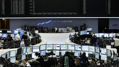 أسهم أوروبا ترتفع وداكس يسجل مستوى قياسيا جديدا