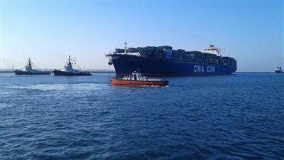 تداول 25 سفينة حاويات وبضائع عامة بموانىء بورسعيد