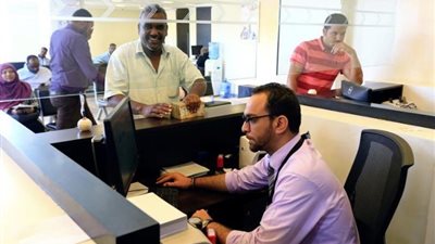 بنوك سودانية تتلقى تحويلات بالنقد الأجنبي للمرة الأولى منذ 20 عاما