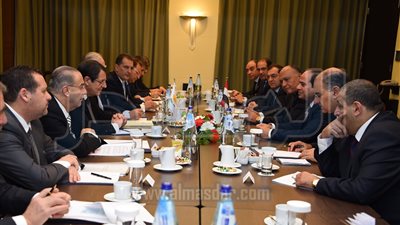 تفاصيل اجتماع 