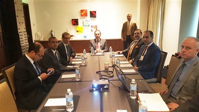 وزير البترول يبحث مشروعات الطاقة مع 4 رؤساء شركات عالمية