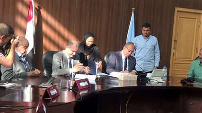 اتفاقيتي تعاون بين صندوق تطوير العشوائيات ومحافظة البحر الأحمر