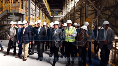 ‎رئيس الوزراء يتفقد عدة مشروعات بالمنطقة الاقتصادية لقناة السويس