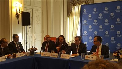 «الملا» يستعرض أمام معهد الشرق الأوسط الأمريكى خطط تحول مصر إلى مركزًا لتداول الطاقة