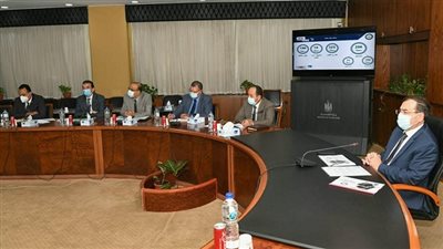 وزير البترول: 393 محطة لتموين السيارات بالغاز الطبيعي في مصر