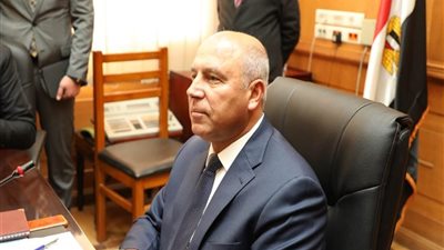 وزير النقل: تشغيل محطتى مترو «النزهة وهشام بركات» نهاية العام الجارى