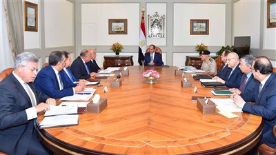 السيسي يعقد اجتماعا لبحث التدابير الأمنية لمواجهة الإرهاب بسيناء