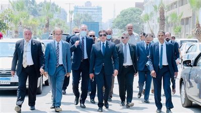 رئيس هيئة الاستثمار يتفقد أعمال تطوير المنطقة الحرة العامة ببورسعيد