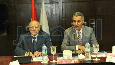 وزير الإنتاج الحربي يبحث مع 