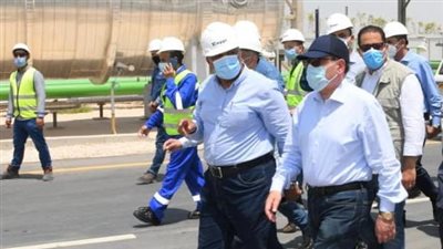 الملا: مستمرون في تطوير ورفع كفاءة المنطقة البترولية بالصعيد