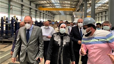 جامع: توجيهات رئاسية بتشجيع استخدام المنتج الوطني بالمشروعات القومية