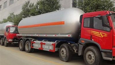 ضخ 1590 طنًا من المواد البترولية وغاز البوتاجاز بقنا