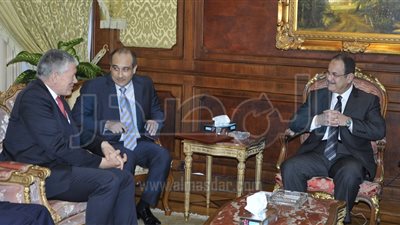 وزير الداخلية يستقبل السفير الفرنسي في القاهرة