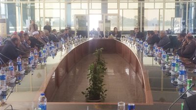 هالة السعيد: من غير المعقول أن نستورد السكر حتى الآن