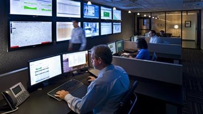 العلماء يحاولون تمكين أجهزة الكمبيوتر من التفكير مثل الإنسان