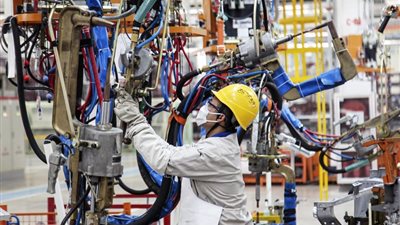 الإنتاج الصناعي الصيني يرتفع إلى 6.2% خلال نوفمبر