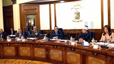 الحكومة تُشكل مجموعة عمل لتنفيذ توصيات ملتقى الشباب العربي الإفريقي