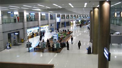 وصول أول رحلة طيران شارتر من أوزبكستان إلى شرم الشيخ