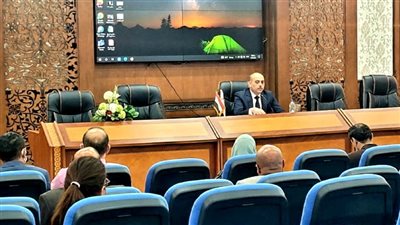 «التنمية الصناعية» تبحث مع مستثمرين توفير أراضى لإنشاء مصانع ببورسعيد