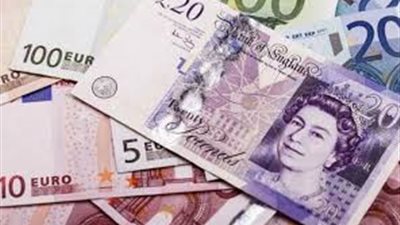 الإسترليني يهبط دون 1,23 دولار