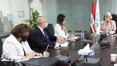 وزيرة البيئة تبحث التعاون مع البنك الدولي في مجال دراسات المناخ