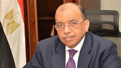 شعراوى يتابع تسليم الدفعة الثالثة من سيارات المراكز التكنولوجية المتنقلة